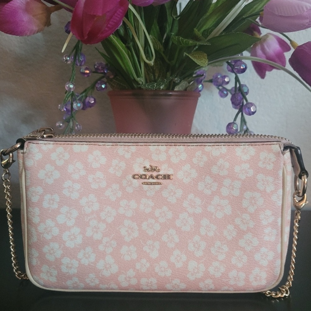 Coach Nolita 19 With Graphic Ditsy Floral Print